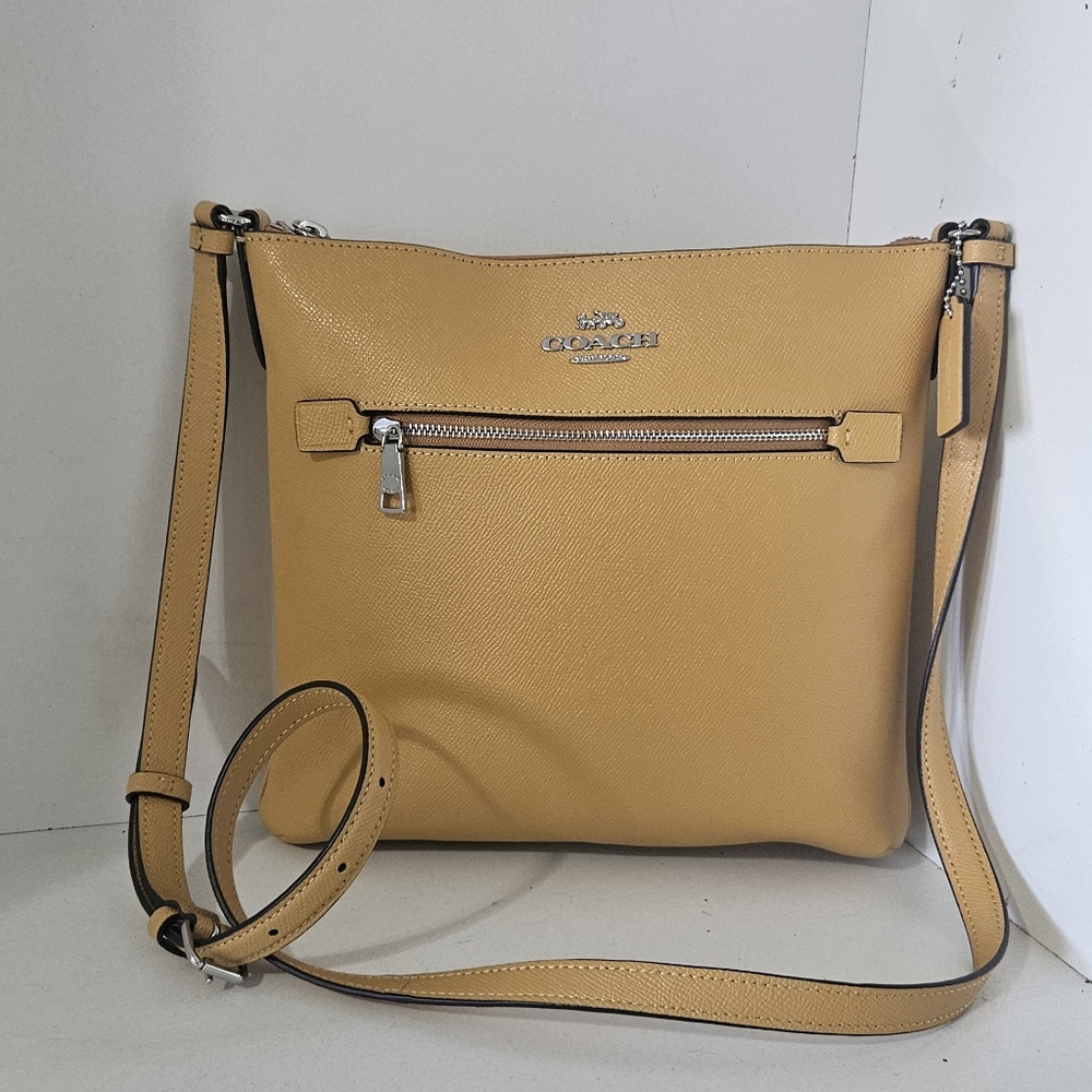 NWOT Coach Honeycomb Color Leather Crossbody Bag - Picture 2 of 13